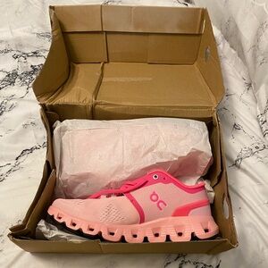 on. cloud x shoes size 8 BRAND NEW